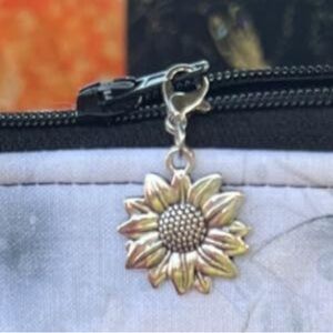 🌻NEW Silver Sunflower Mini Bag Charm/ Zipper Pull Charm/ Keychain